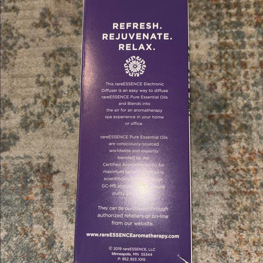 RARE Essence Aromatherapy electronic ceramic diffuser NWT